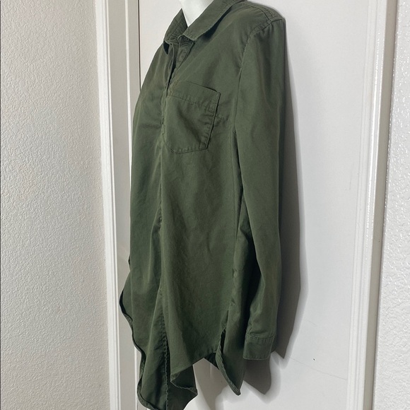 GAP Tan Button DownMATERNITY Shirt with Notched Collar - Picture 3 of 5